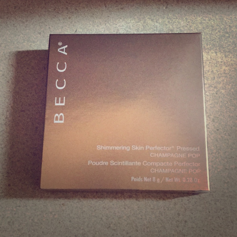 Becca shimmering skin perfector